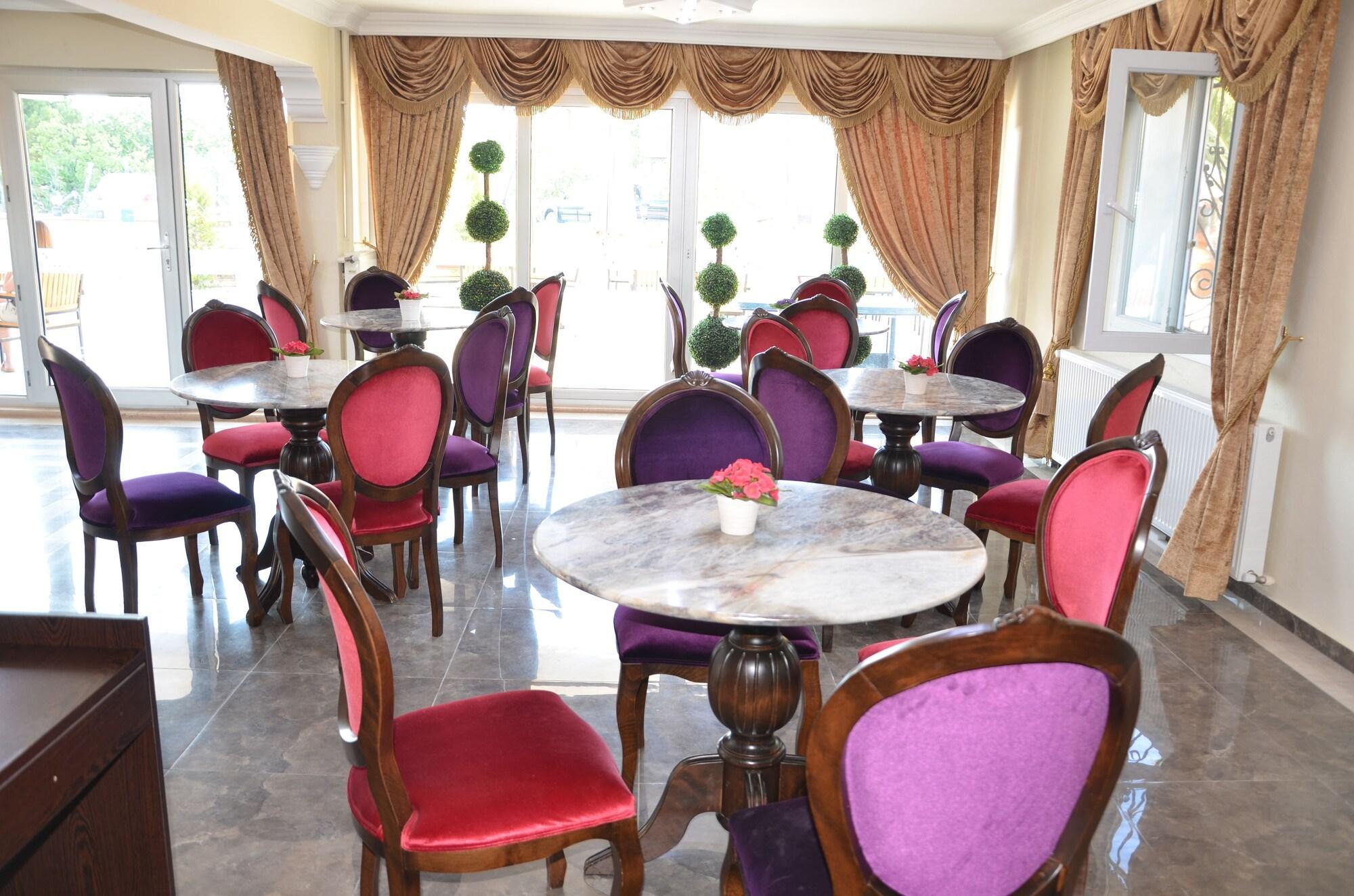Uzunhan Hotel Аявали Екстериор снимка