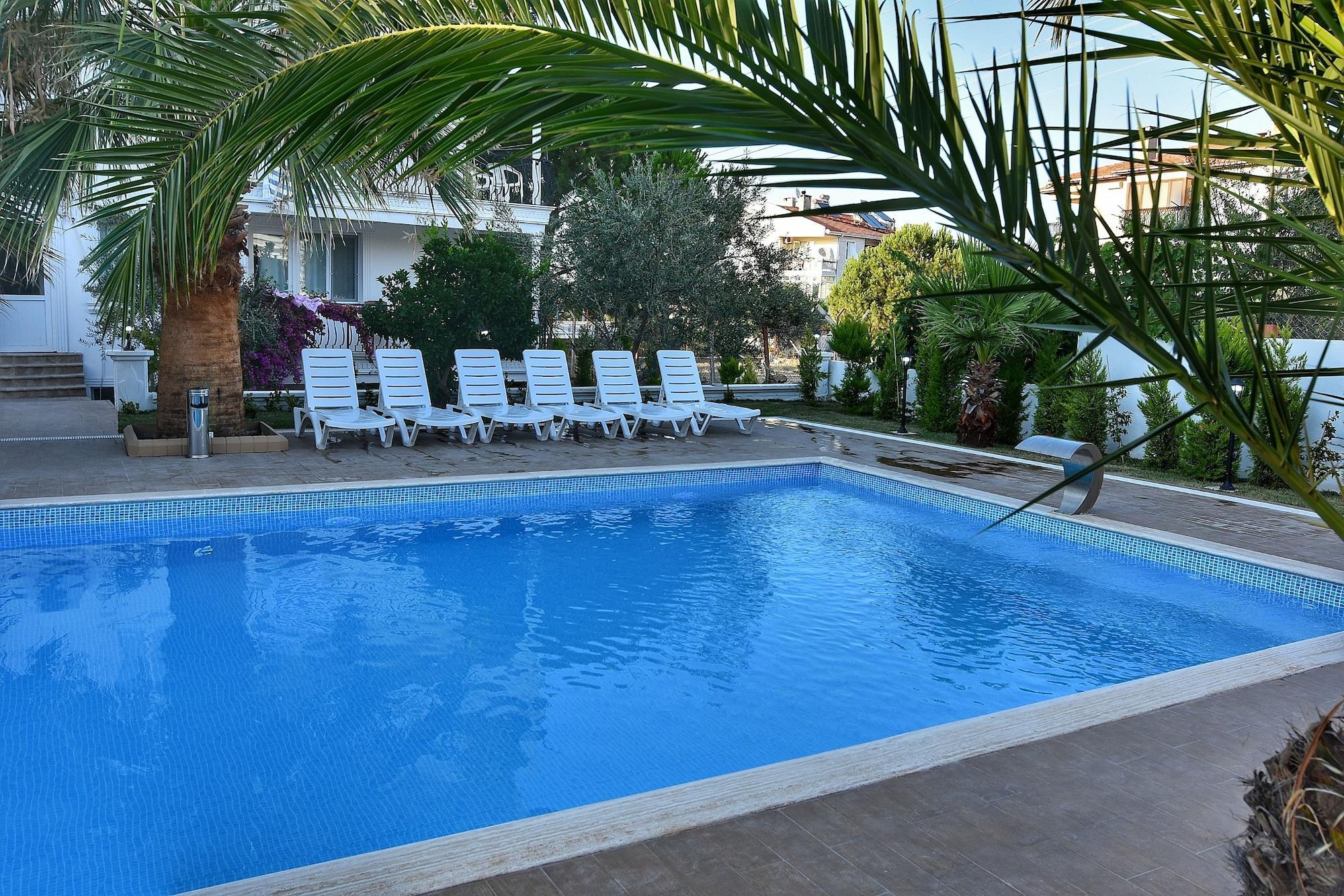 Uzunhan Hotel Аявали Екстериор снимка